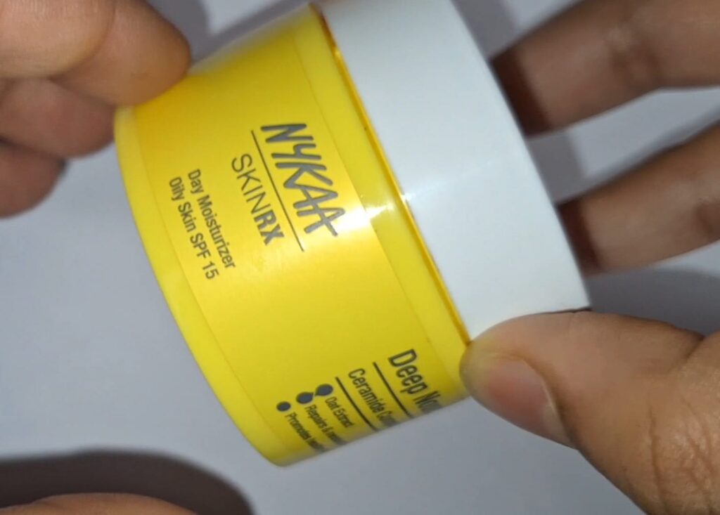 Nykaa SKINRX Deep Nourish Ceramide Complex Day Moisturizer Oily Skin SPF 15